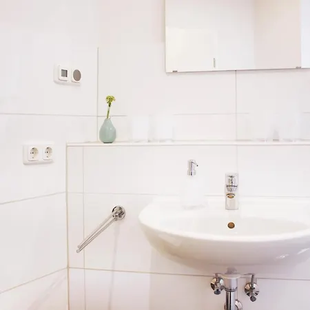 Ahoi Homes 2 Schlafzimmer Smart Tv Kueche *